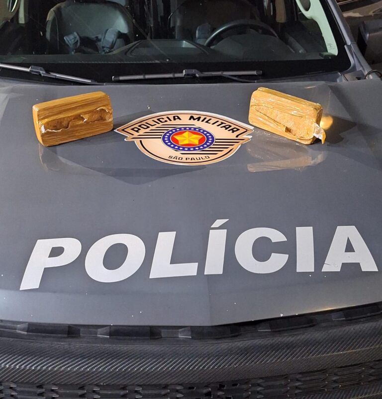 BAEP prende dupla por tráfico de drogas em Jacareí