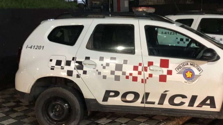PM prende homem com celular roubado em Jacareí