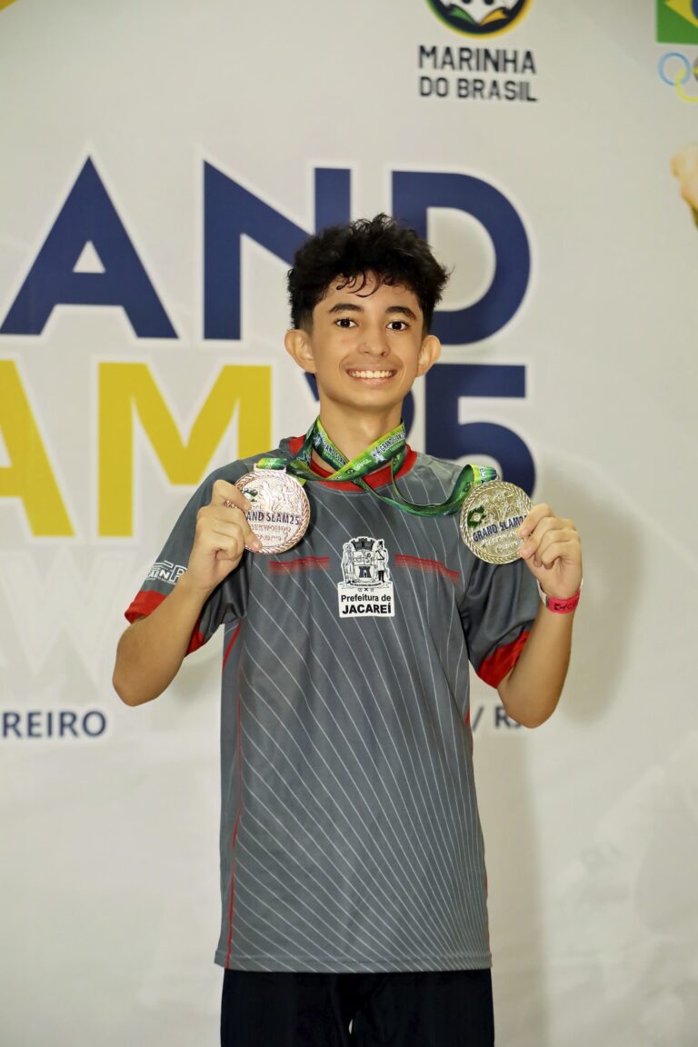 Jacareiense ganha medalha em seletiva e consegue vaga para a Seleção Brasileira de Taekwondo