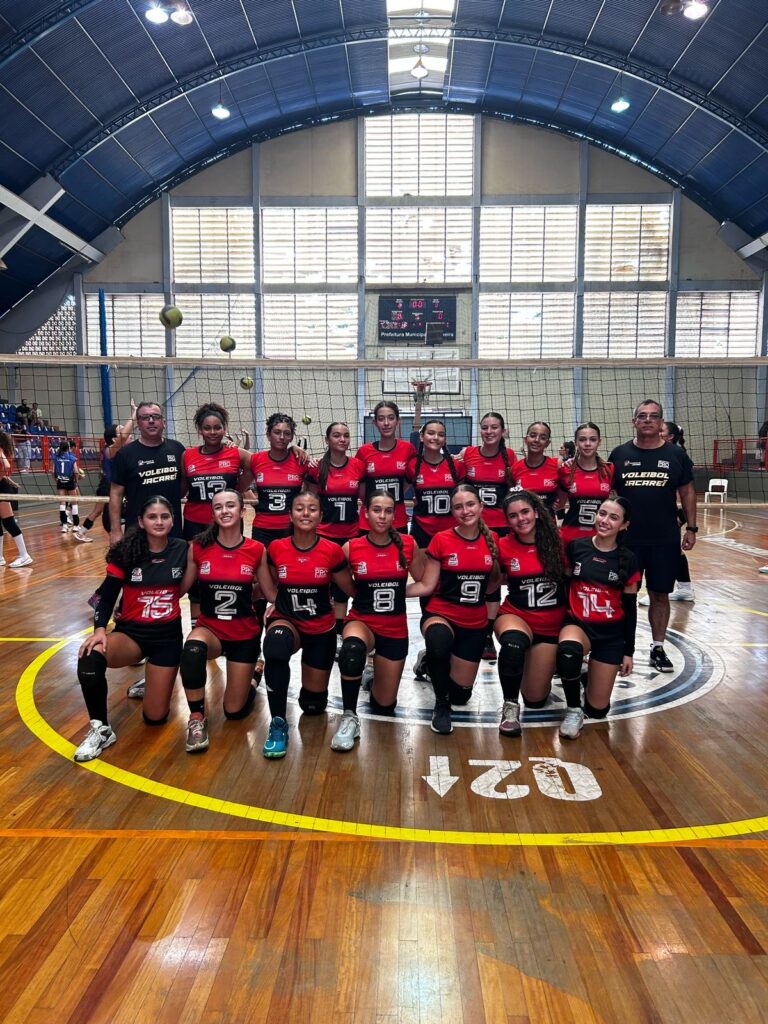 Equipes de vôlei de Jacareí estreiam nos Jogos Abertos da Juventude