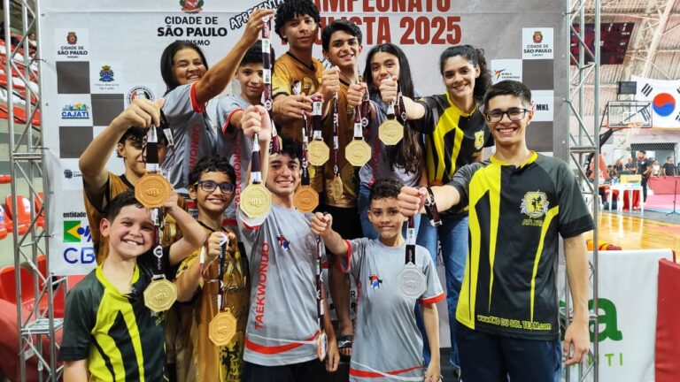 Equipe de taekwondo de Jacareí conquista 14 medalhas em etapa do Campeonato Paulista