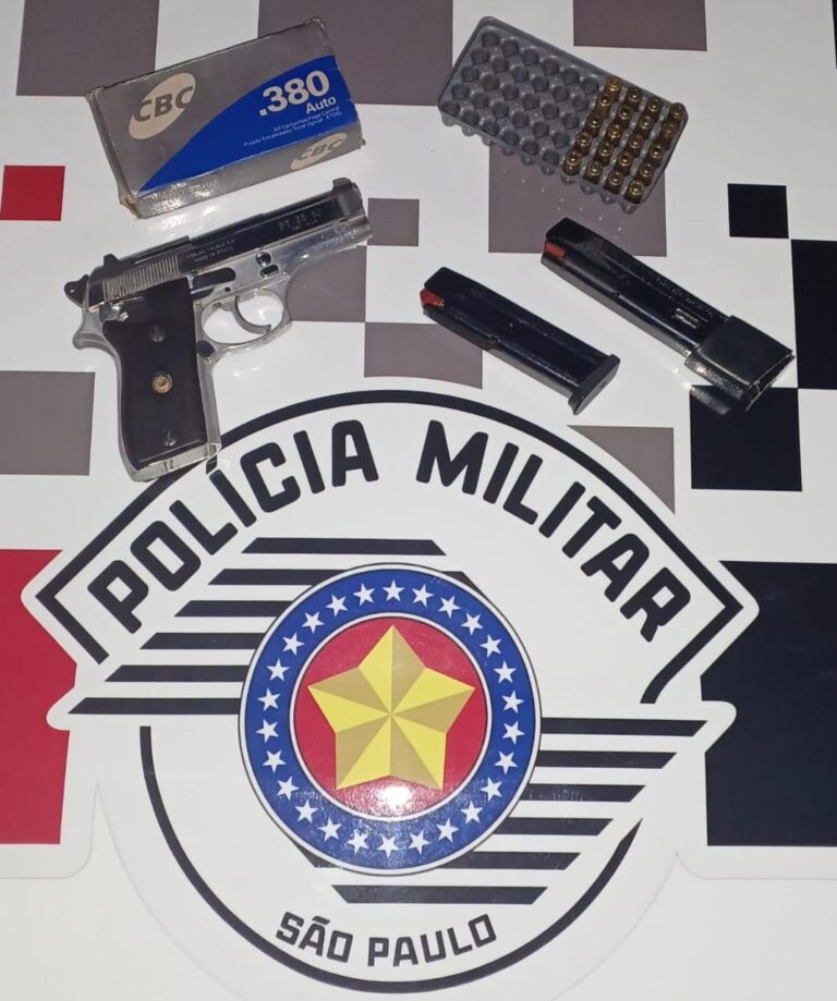 Homem é preso após ser encontrado com arma de fogo furtada em Jacareí