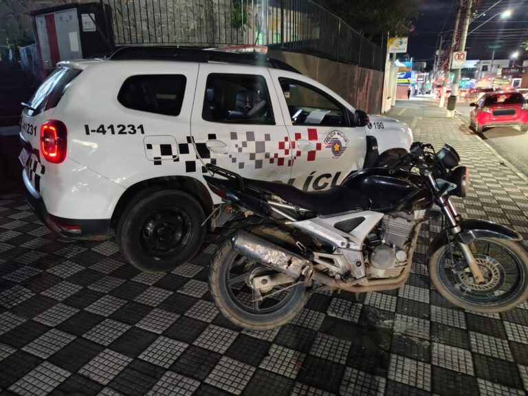 PM recupera moto furtada e homem é preso por receptação em Jacareí