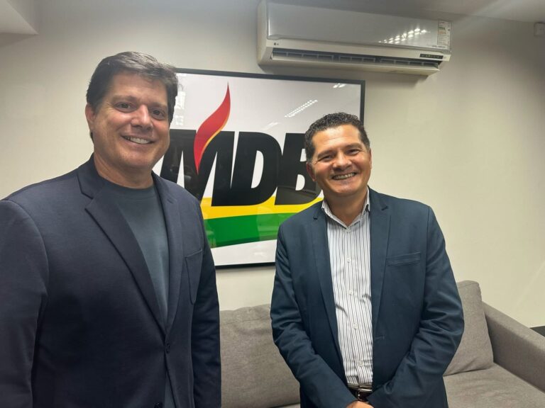 Ex-prefeito Izaias Santana anuncia troca de partido