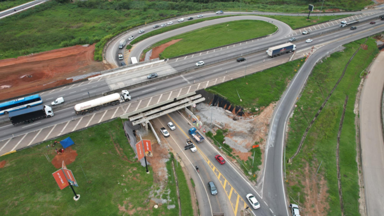Acesso à Dutra em Jacareí será interditado para instalação de estrutura a partir desta segunda-feira