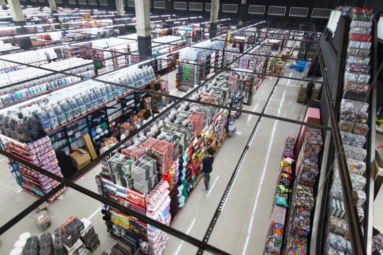 Shopping da Utilidade abre 200 empregos com 2ª loja em São José