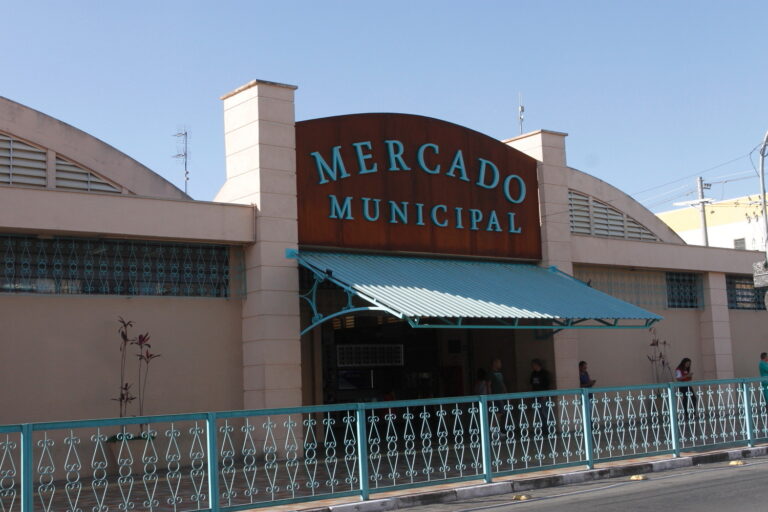 Confira o que abre e o que fecha em Jacareí no feriado prolongado do Dia do Trabalhador