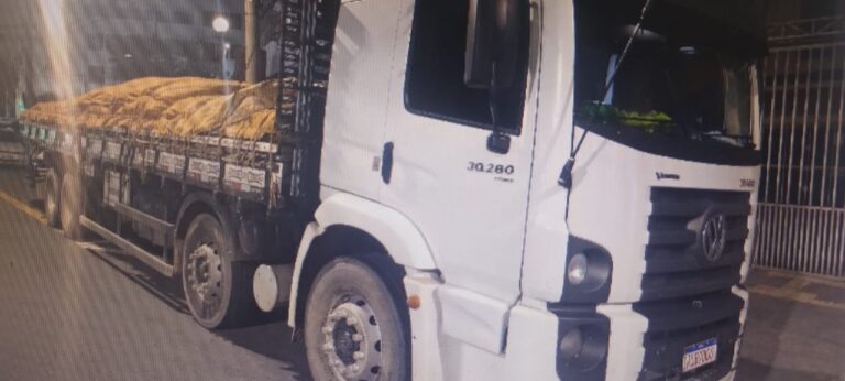 GCM resgata vítima e prende dois por roubo de carga avaliada em R$ 157 mil em Jacareí
