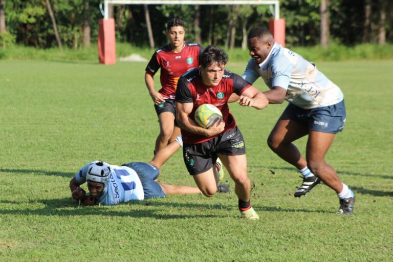 Jacareí Rugby vence de virada e segue líder no Brasileiro
