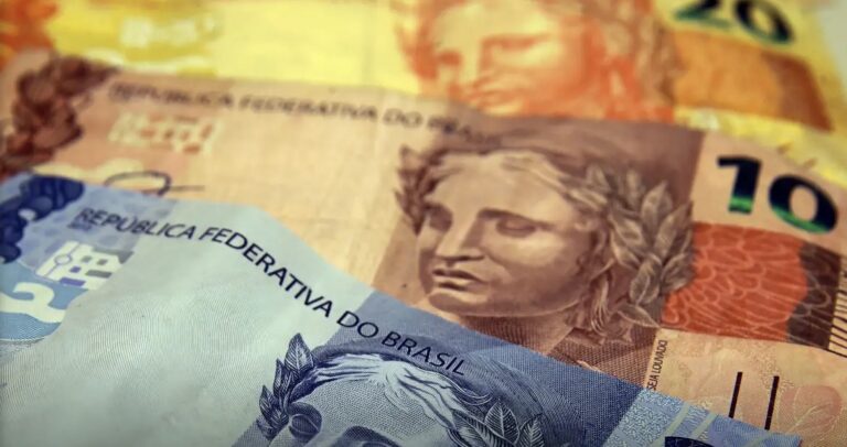 Envio de declaração do IR começa na próxima semana; veja regras